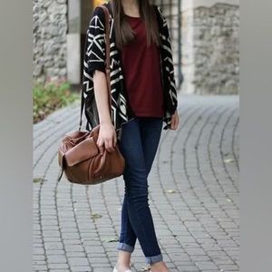 Oversized Aztec Geometry Print Knitted Cardigan. Women’s Size Medium.